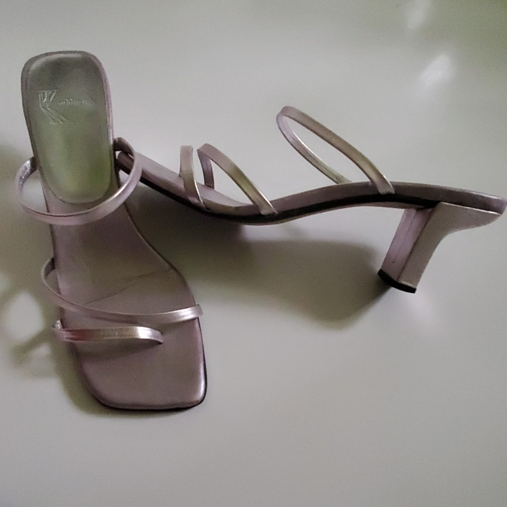 VINTAGE Womans lilac leather sandal - Picture 2 of 4